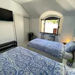 Blue With Terrace Apartment *