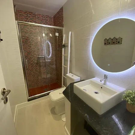 Blue With Terrace Daire *